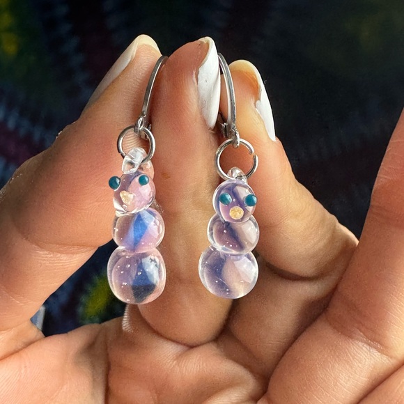 Hand blown glass snowman earrings - Picture 1 of 2